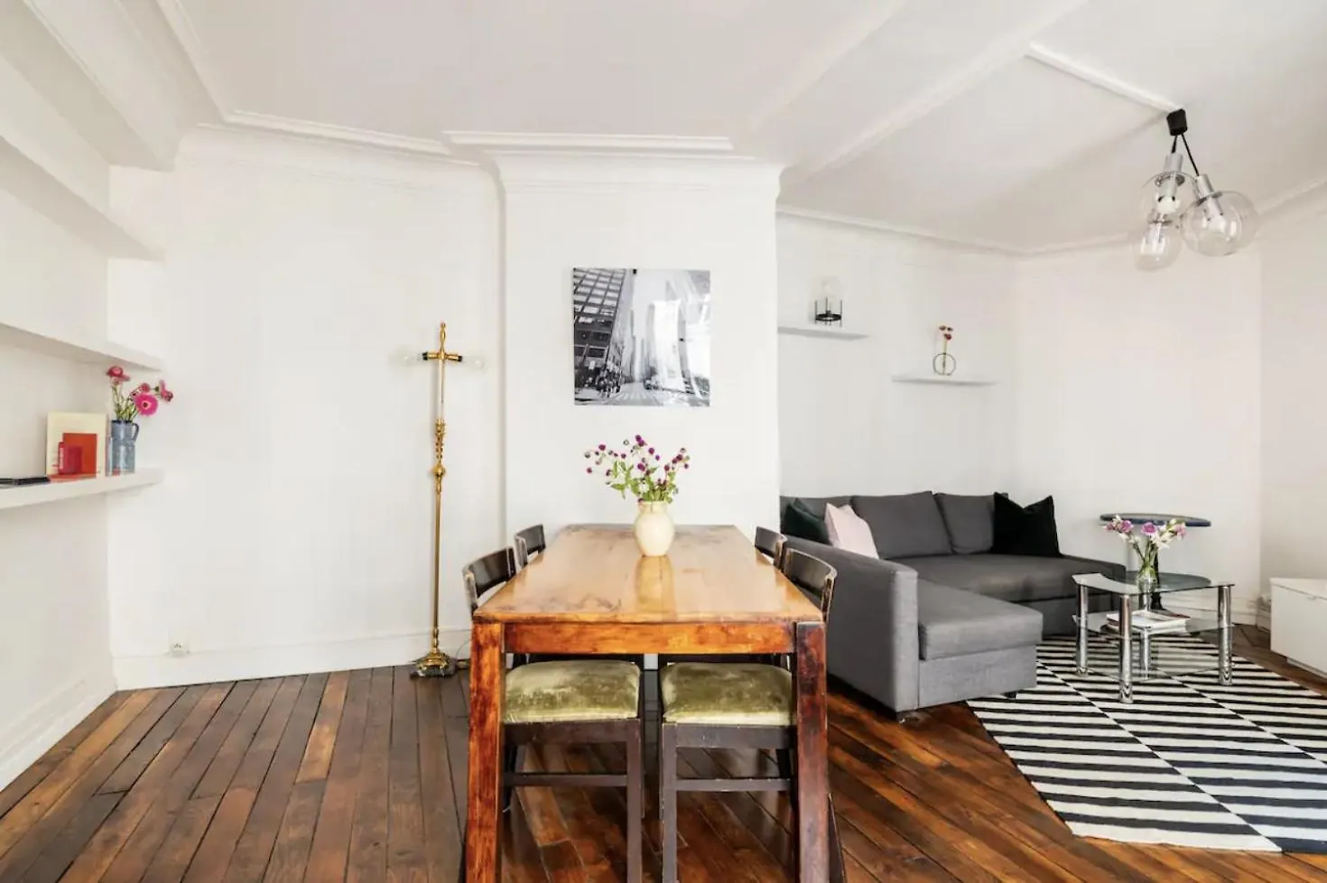 Spacious Bright Apartment In Montmartre Paris